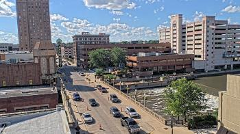 Weather camera view of City of Aurora IL.