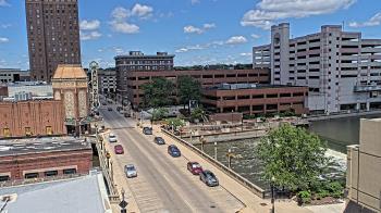 Weather camera view of City of Aurora IL.