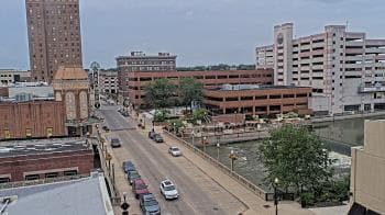 Weather camera view of City of Aurora IL.