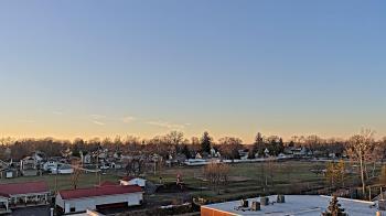 Weather camera view of Beecher ES.