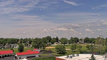 Weather camera view of Beecher ES.
