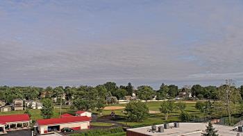 Weather camera view of Beecher ES.