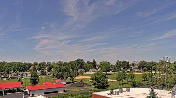 Weather camera view of Beecher ES.
