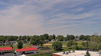 Weather camera view of Beecher ES.
