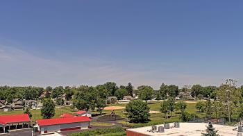 Weather camera view of Beecher ES.