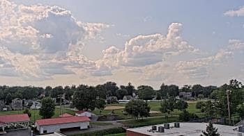 Weather camera view of Beecher ES.