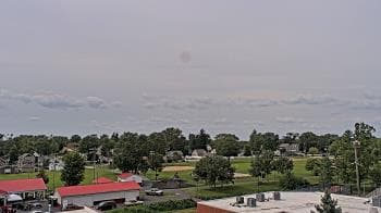 Weather camera view of Beecher ES.