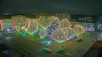 Weather camera view of Walton�s 5 & 10.