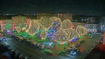 Weather camera view of Walton�s 5 & 10.