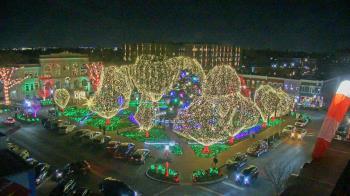 Weather camera view of Walton�s 5 & 10.