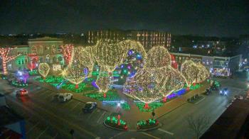 Weather camera view of Walton�s 5 & 10.