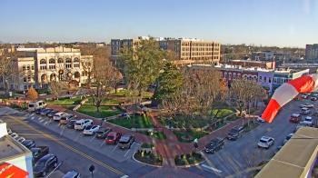 Weather camera view of Walton�s 5 & 10.