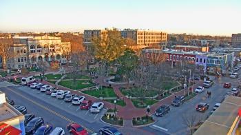 Weather camera view of Walton�s 5 & 10.