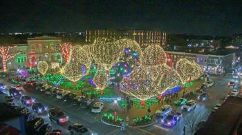 Weather camera view of Walton�s 5 & 10.