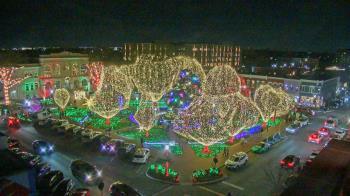 Weather camera view of Walton�s 5 & 10.