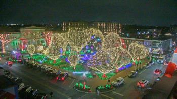 Weather camera view of Walton�s 5 & 10.