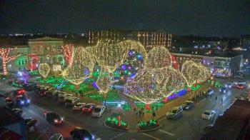 Weather camera view of Walton�s 5 & 10.