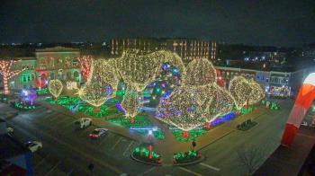 Weather camera view of Walton�s 5 & 10.