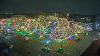 Weather camera view of Walton�s 5 & 10.