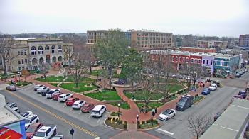 Weather camera view of Walton�s 5 & 10.