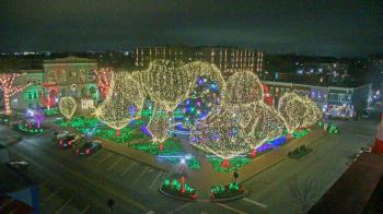 Weather camera view of Walton�s 5 & 10.