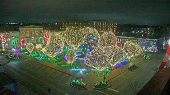 Weather camera view of Walton�s 5 & 10.