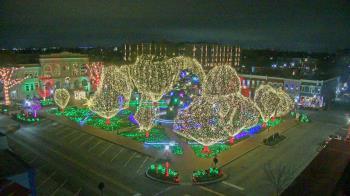 Weather camera view of Walton�s 5 & 10.