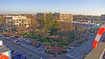 Weather camera view of Walton�s 5 & 10.