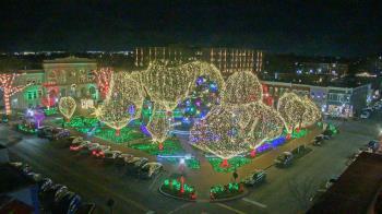 Weather camera view of Walton�s 5 & 10.