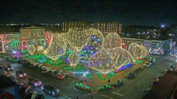 Weather camera view of Walton�s 5 & 10.