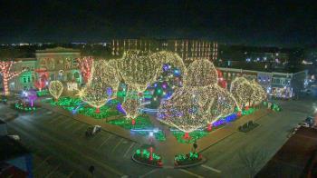 Weather camera view of Walton�s 5 & 10.