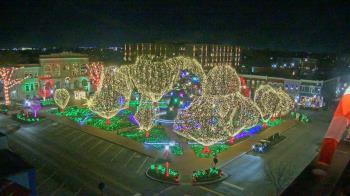 Weather camera view of Walton�s 5 & 10.