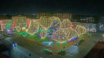 Weather camera view of Walton�s 5 & 10.