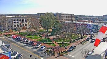 Weather camera view of Walton�s 5 & 10.