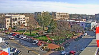 Weather camera view of Walton�s 5 & 10.