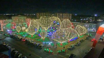 Weather camera view of Walton�s 5 & 10.