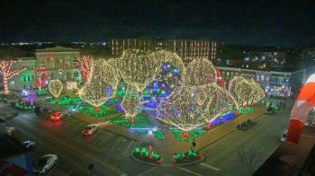 Weather camera view of Walton�s 5 & 10.