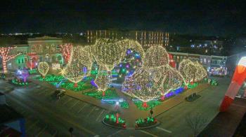 Weather camera view of Walton�s 5 & 10.