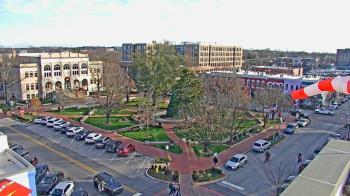 Weather camera view of Walton�s 5 & 10.