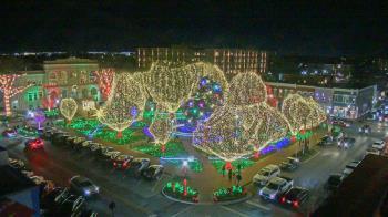 Weather camera view of Walton�s 5 & 10.