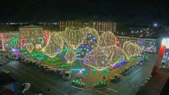 Weather camera view of Walton�s 5 & 10.