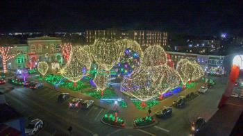 Weather camera view of Walton�s 5 & 10.