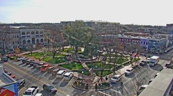 Weather camera view of Walton�s 5 & 10.