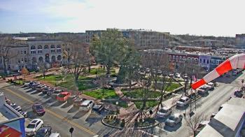 Weather camera view of Walton�s 5 & 10.