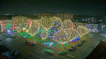 Weather camera view of Walton�s 5 & 10.