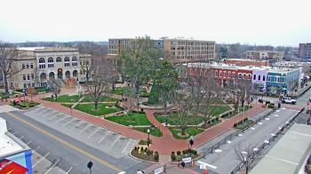 Weather camera view of Walton�s 5 & 10.