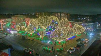 Weather camera view of Walton�s 5 & 10.