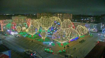 Weather camera view of Walton�s 5 & 10.