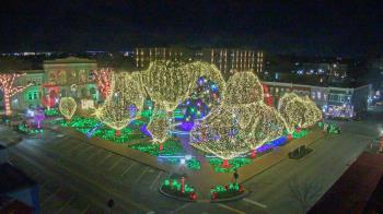 Weather camera view of Walton�s 5 & 10.