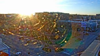 Weather camera view of Walton�s 5 & 10.